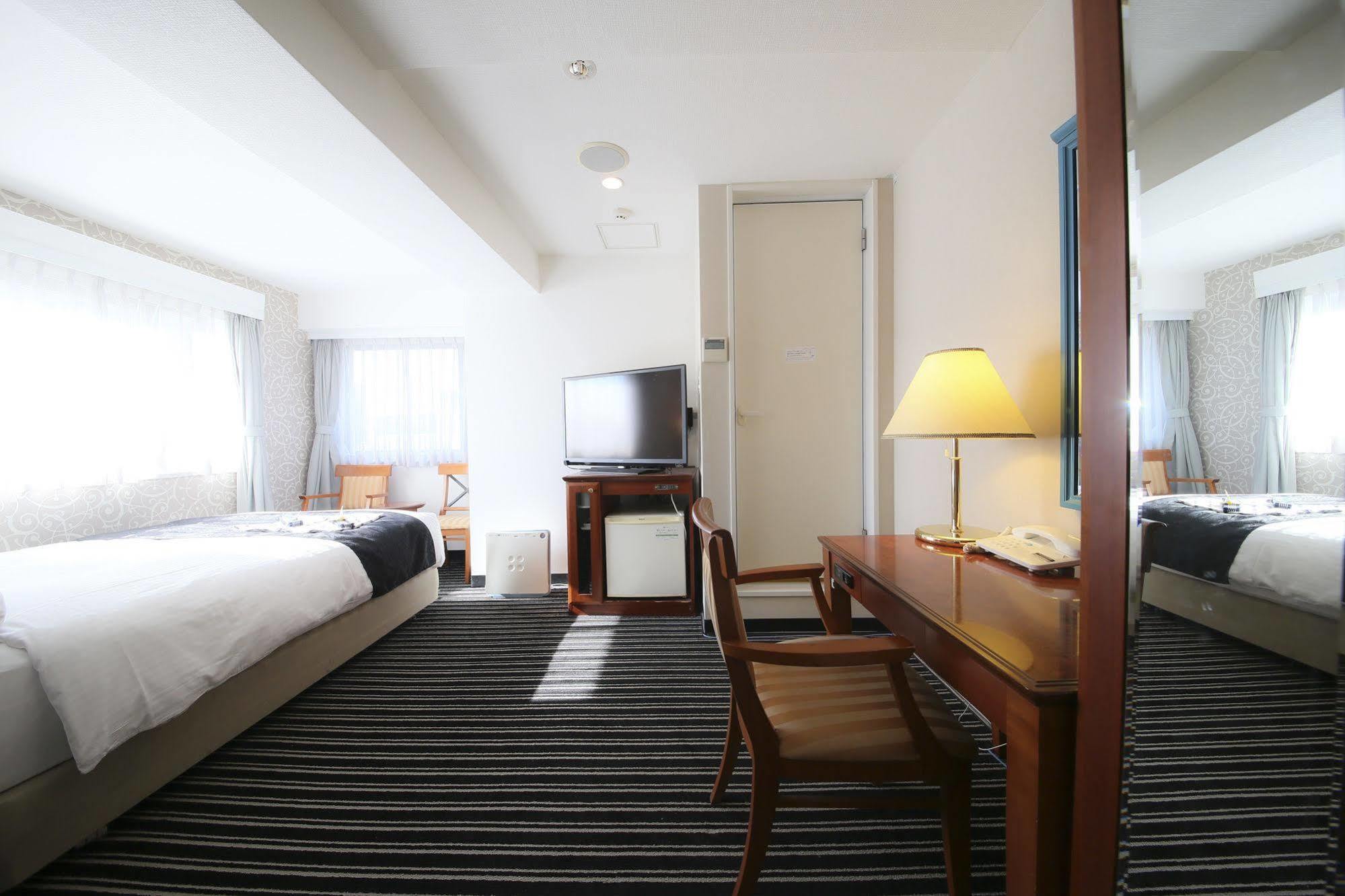Apa Hotel Tokyo Ojima Bagian luar foto
